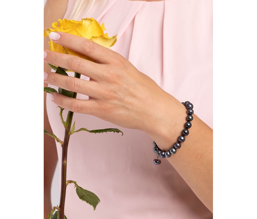 Bracciale di perle realizzato con perle nere naturali con chiusura in argento