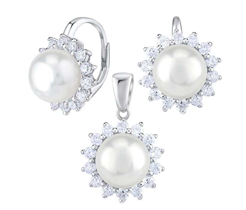 Stříbrné šperky s přírodní perlou v bílé barvě - náušnice a přívěsek