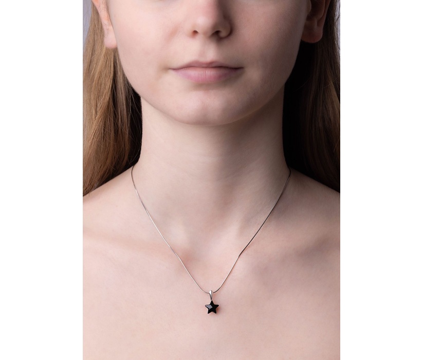 Strieborný prívesok čierna hviezda so Swarovski® Crystals