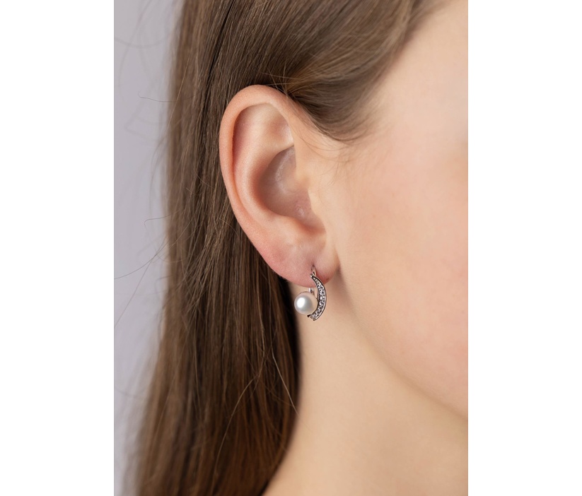 Stříbrné náušnice ADELINA s bílou přírodní perlou a Brilliance Zirconia