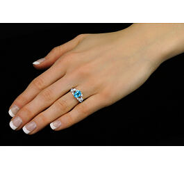 Stříbrný prsten s pravým Topazem